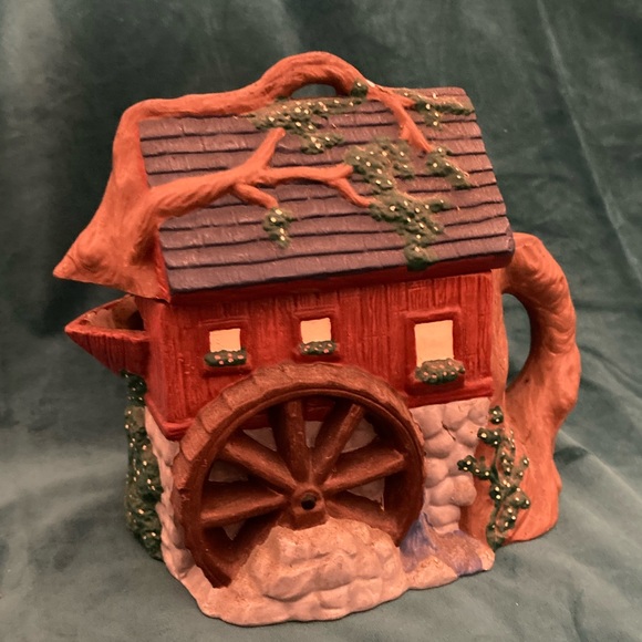 Vintage Cottage Tea Pot Decorative - Cottagecore - Picture 2 of 16